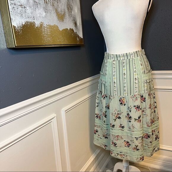 Anthropologie Hemant and Nandita Amour Floral Lace Skirt - Picture 8 of 11